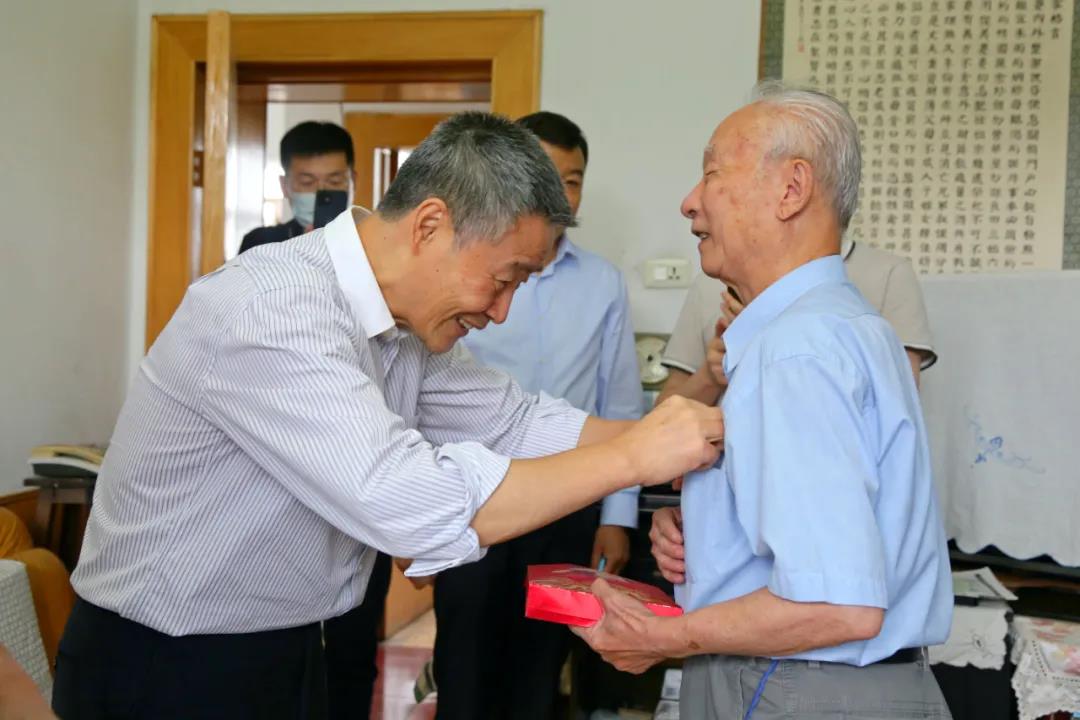 6AEF9A04AB09E8EC010FAF49BA9_FC930FAF_13F9B.jpg?e= 首页-人生就是博手机版