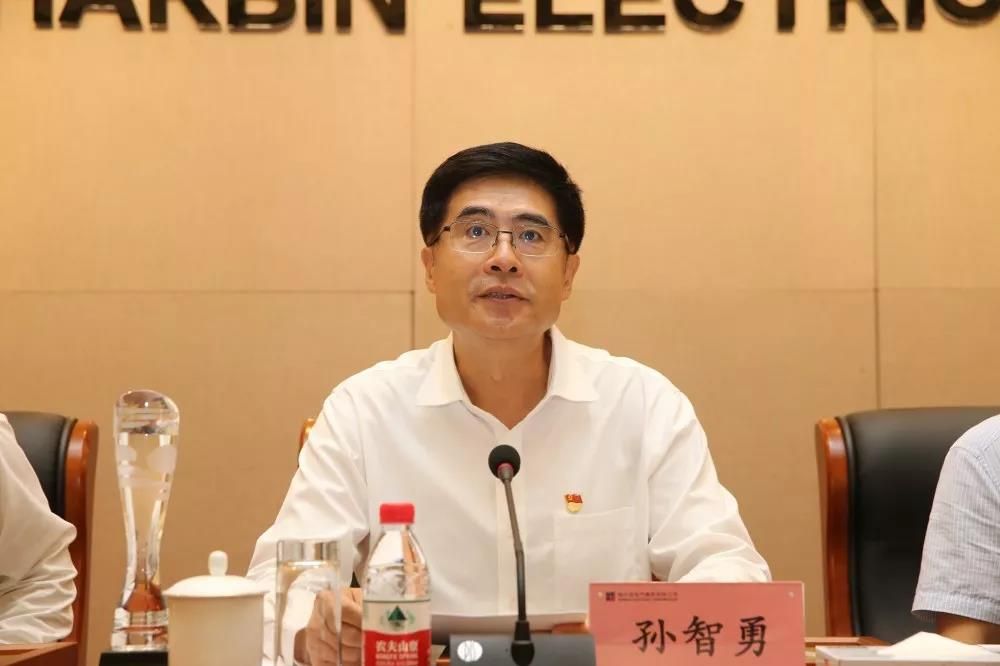 5B608BF5E7DACEB796F13CCABA1_C6621F9A_CC75.jpg?e= 首页-人生就是博手机版