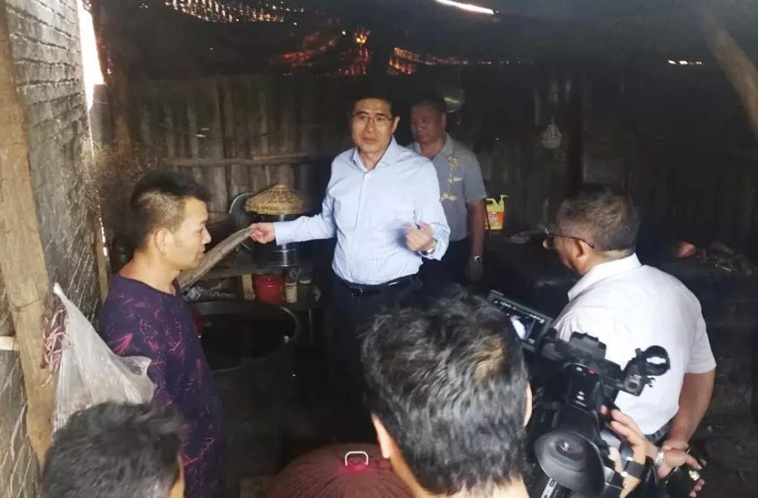 E307074B00D1E4E0C23F06E2D5E_D2BC1EDB_1DDE2.jpg?e= 首页-人生就是博手机版